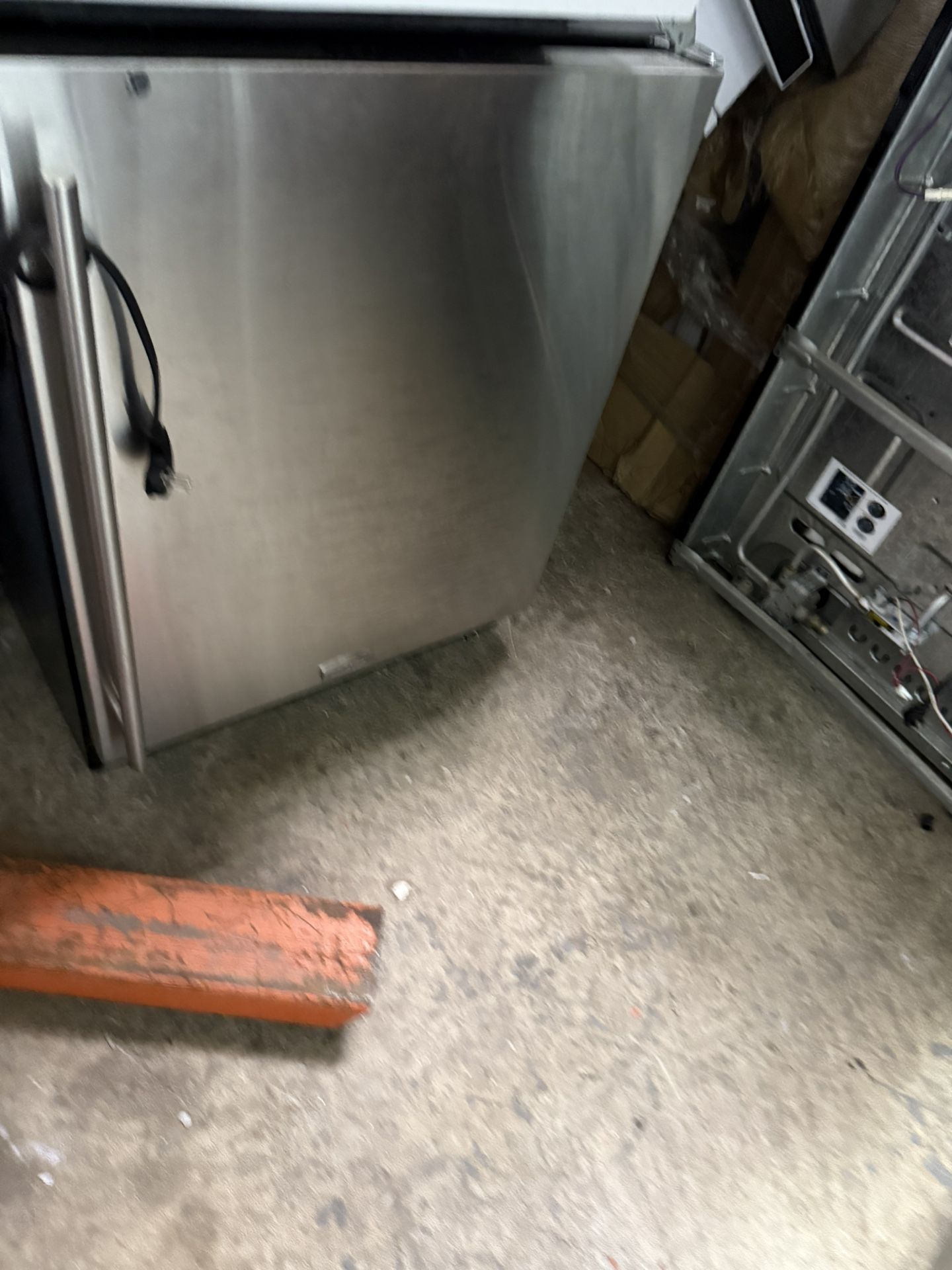refrigerator undercounter 24 invhes marvel