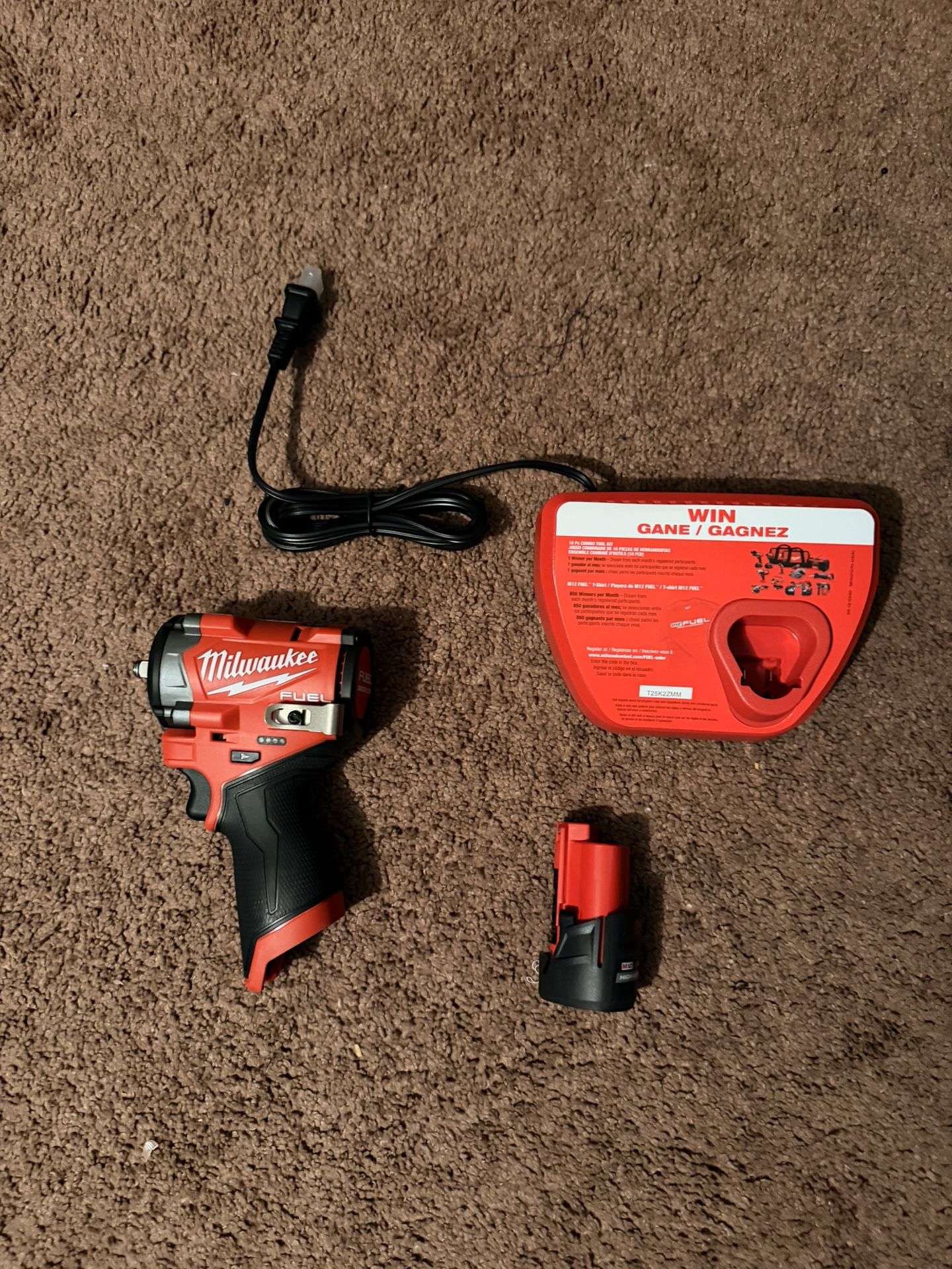Milwaukee M12 Stubby Impact Wrench 