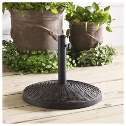 The Walker Edison Wicker Style 20 lb. Round Umbrella 