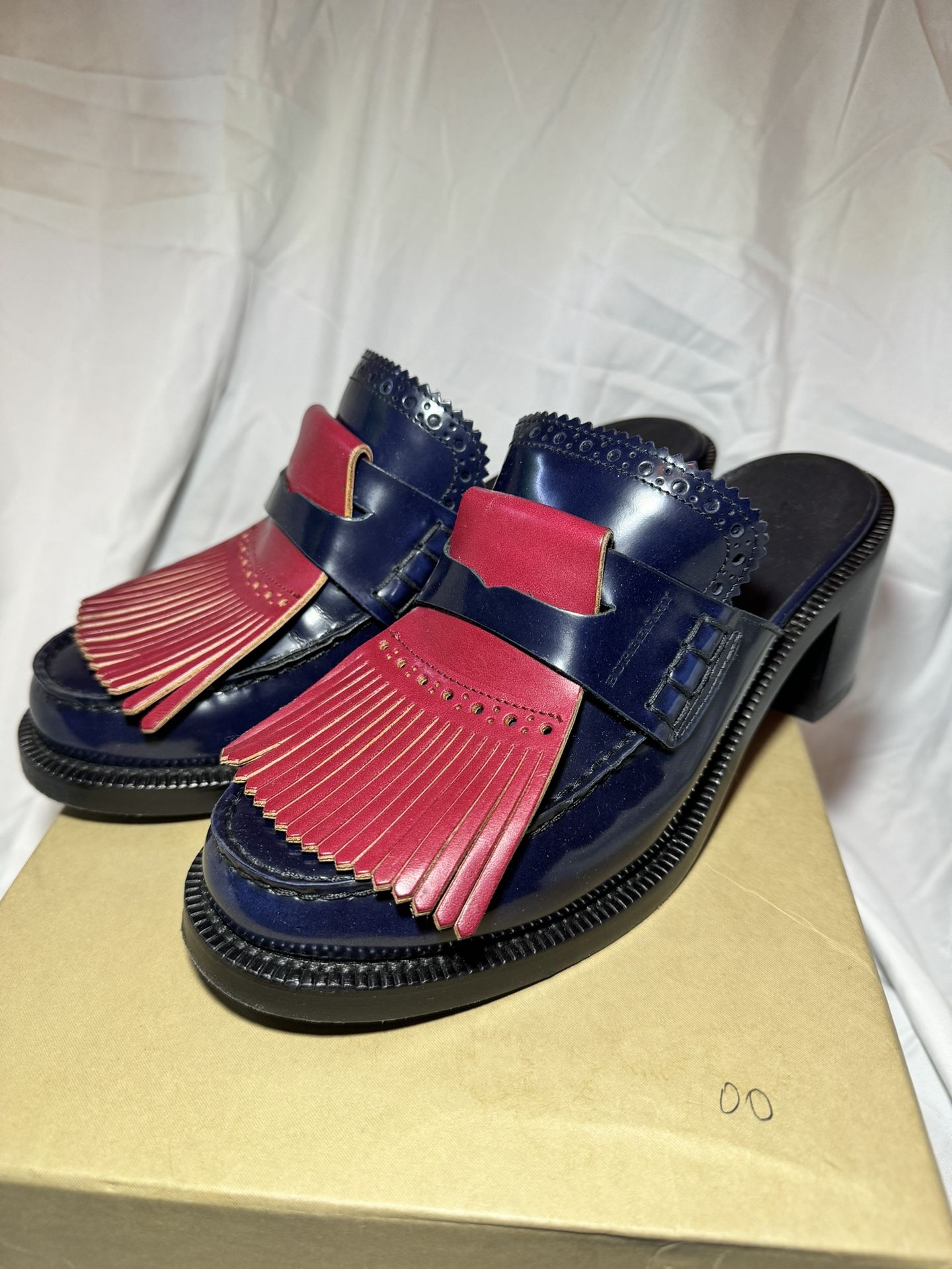Burberry English Icons Fringes Beckshill Block Heel Mule size 8