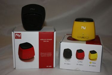 Call answering Bluetooth wireless speaker rechargeable perfect for office