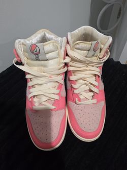 Nike SB Dunk High Strawberry Cough US 8