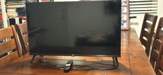 32’ TLC Smart TV with Remote