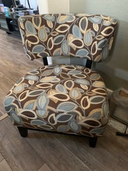 Upholstered Accent Chair with Leaf Print