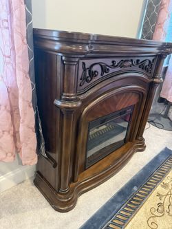 Wood Electric fireplace and Heater – Like New, Heats Well