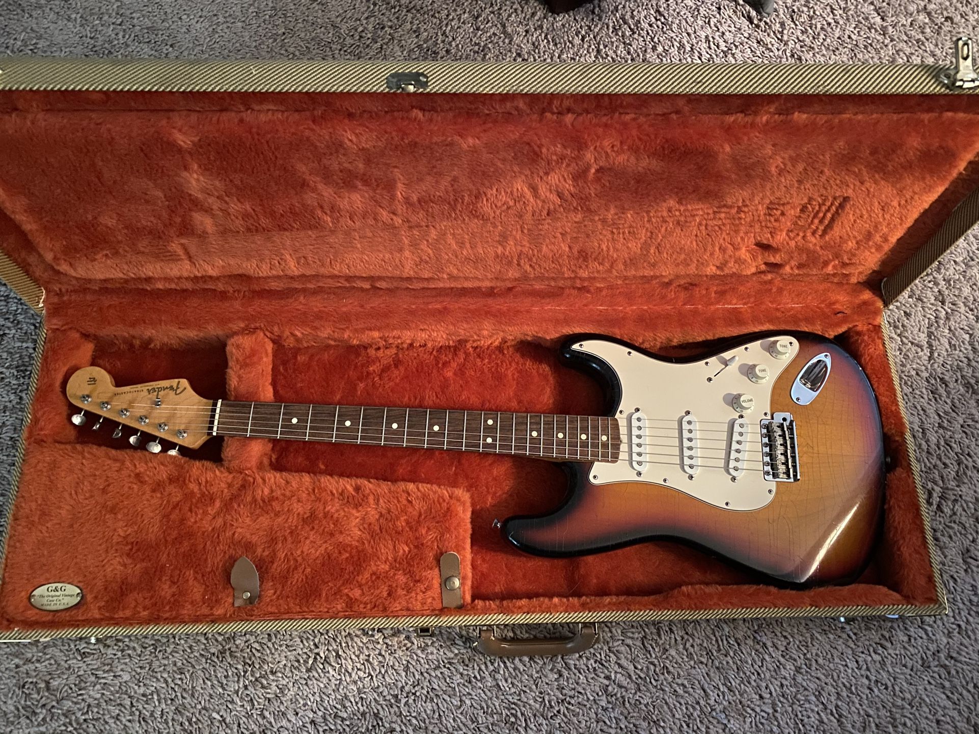 Fender 1992 AVRI 1962 Reissue Stratocaster Guitar Sunburst