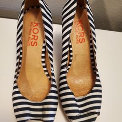 Michael Kors Size 7 1/2