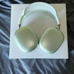 Apple Airmax headphones