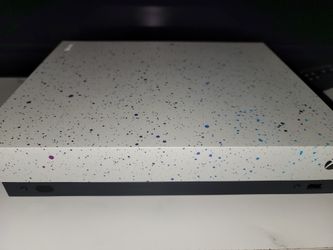 Microsoft Xbox One X 1 TB NBA 2K20 Special Edition