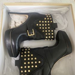 Michael Kors Bootie 