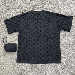 lv shirt size small