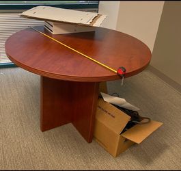 Round Table