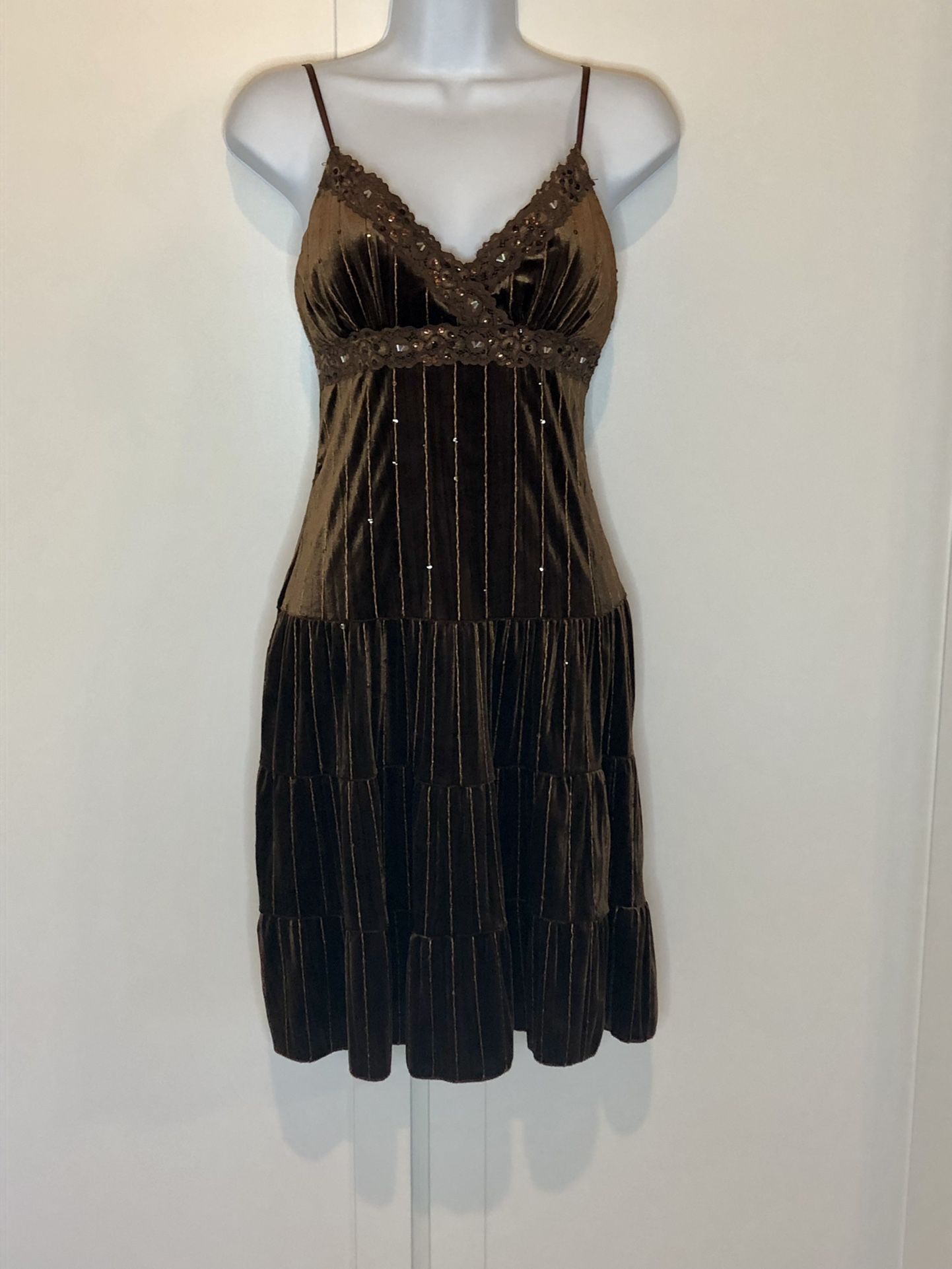 Brown City Triangles Dress with Sequins Size Small