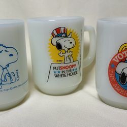 Vtg Fire-King Snoopy Mugs - Set of 3 - Near Mint!
