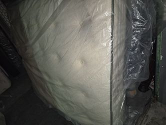 Queen MATTRESS $85