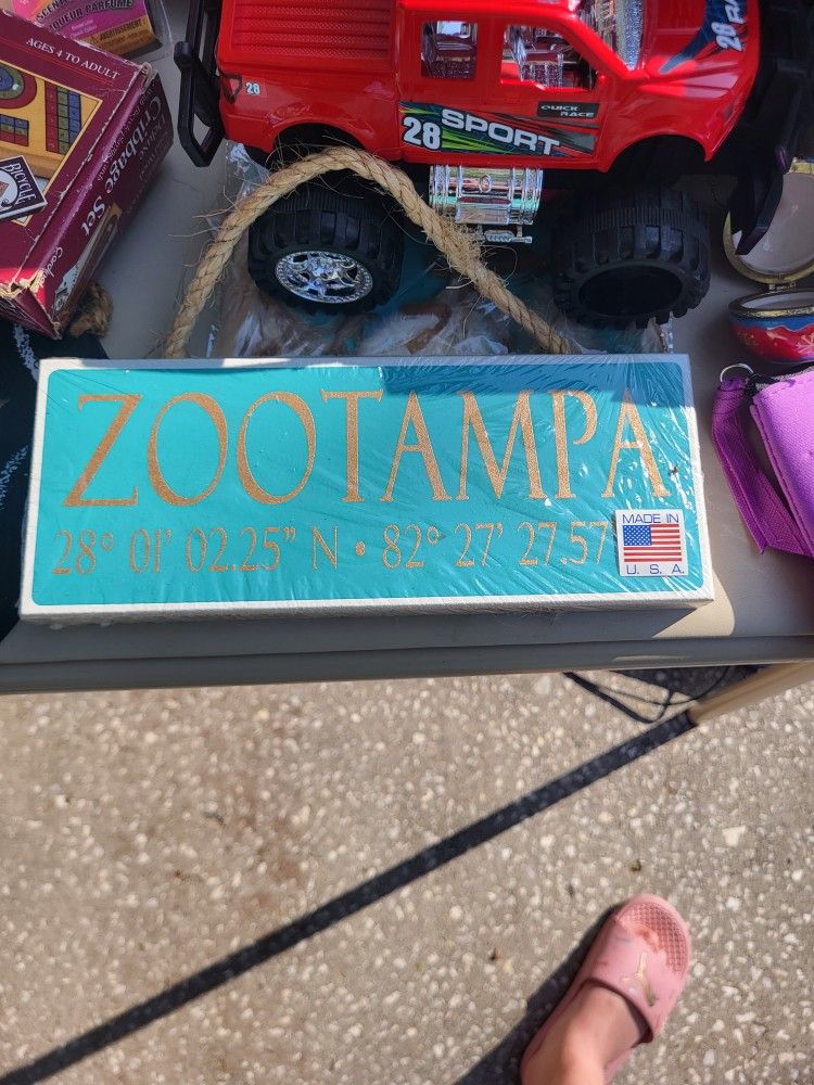 Zoo Tampa Sign
