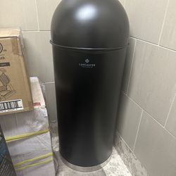 Lancaster 15 Gallon Black Powder-Coated Metal Round Decorative Trash Can with Open Dome Lid