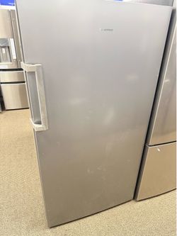 HISENSE CONVERT FREEZER OR FRODGE ON SALE|$0 DOWN