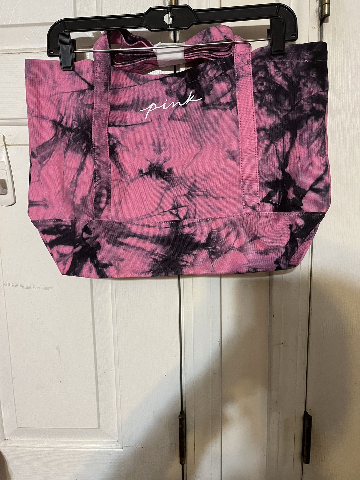 Victoria Secret Pink And Black Marble Tote Bag It’s OS It’s Like A Medium It’s So Super Cute 🥰 