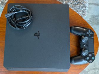 PlayStation 4 (PS4) Slim 500GB (CUH-2015A)