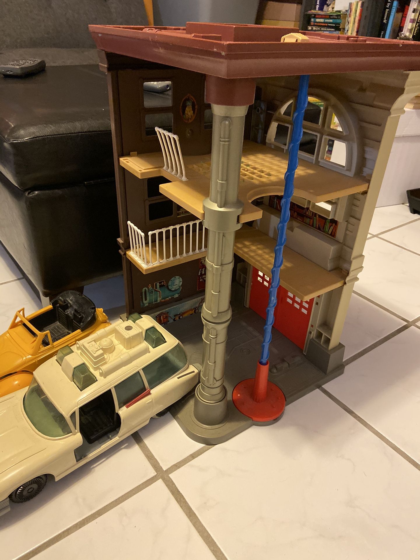 Vintage real ghostbusters firehouse hq and cars