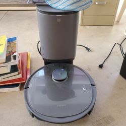 Ecovacs Deebot T8