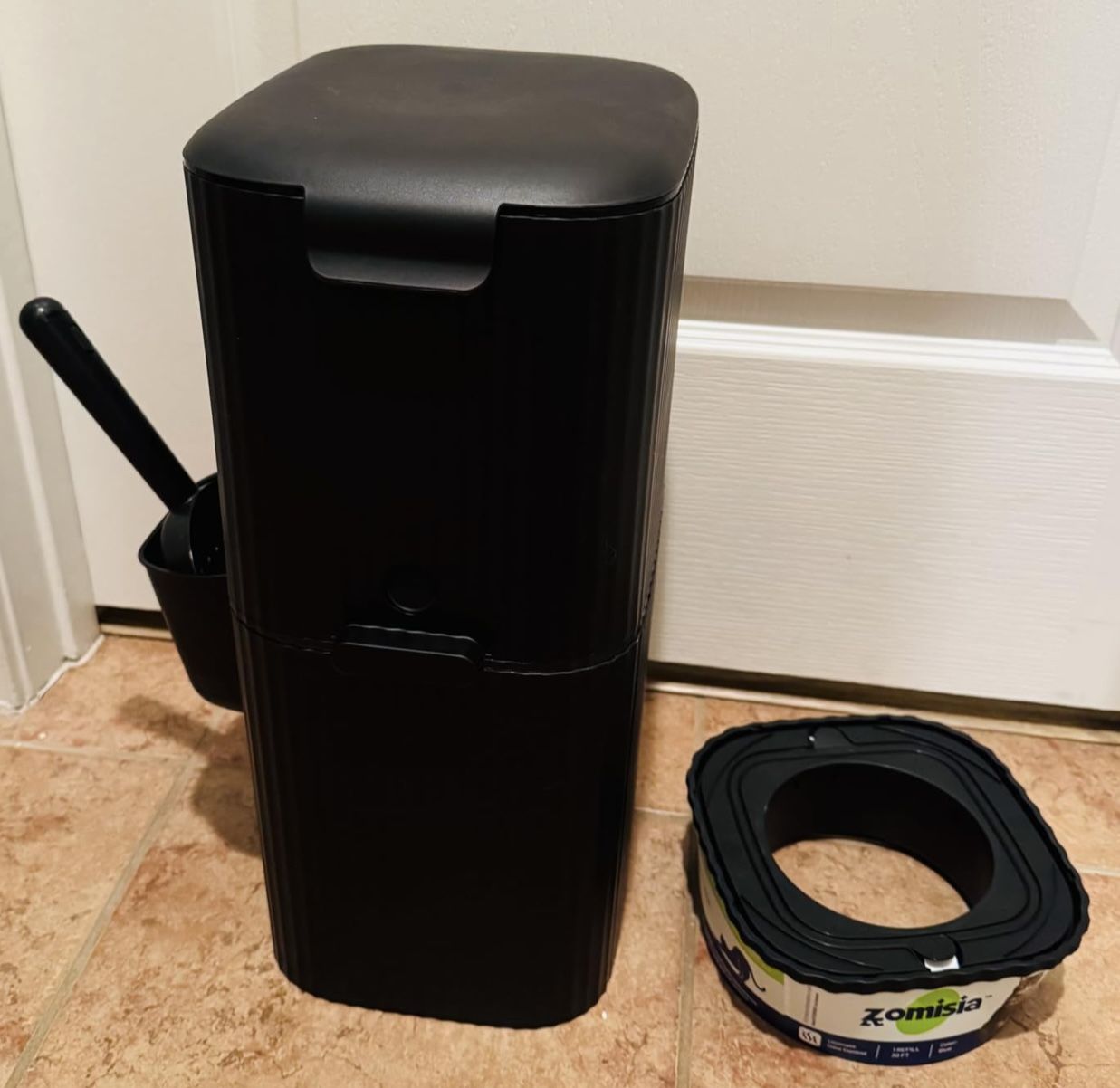 Cat Litter Disposal System - works for dog poop too - good for 1-2 cats - $15 like new with bags