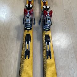 Skis And Poles - Salomon - K2 - Dynastar- Scott - Vintage 