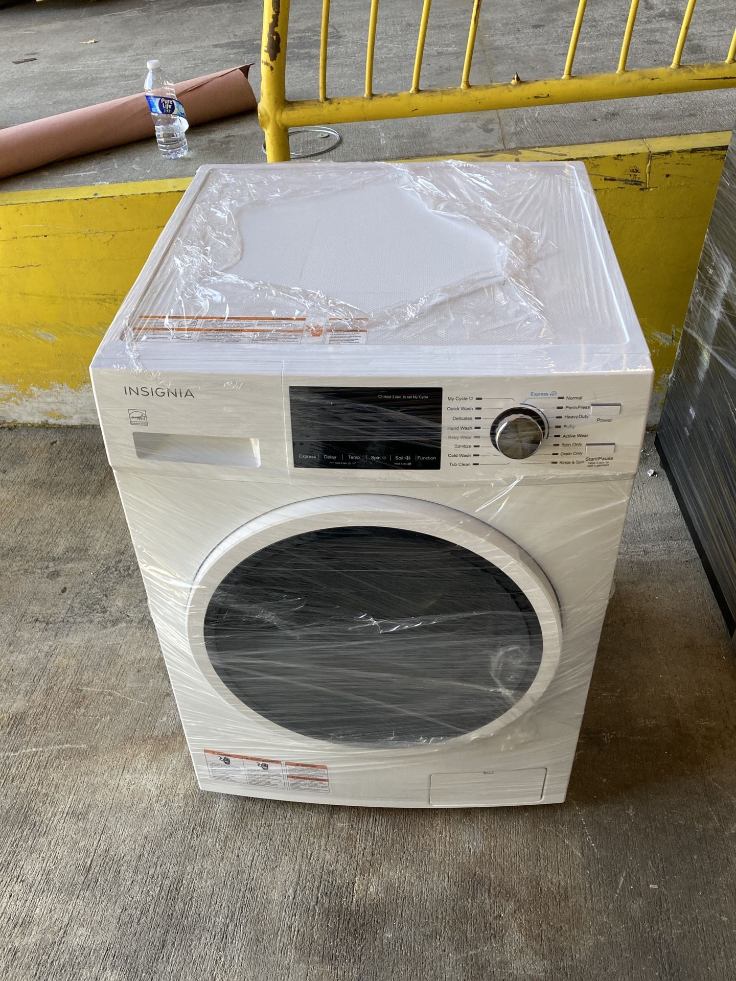 Insignia 4.1 cu ft Top Load Washer - New (No Box)