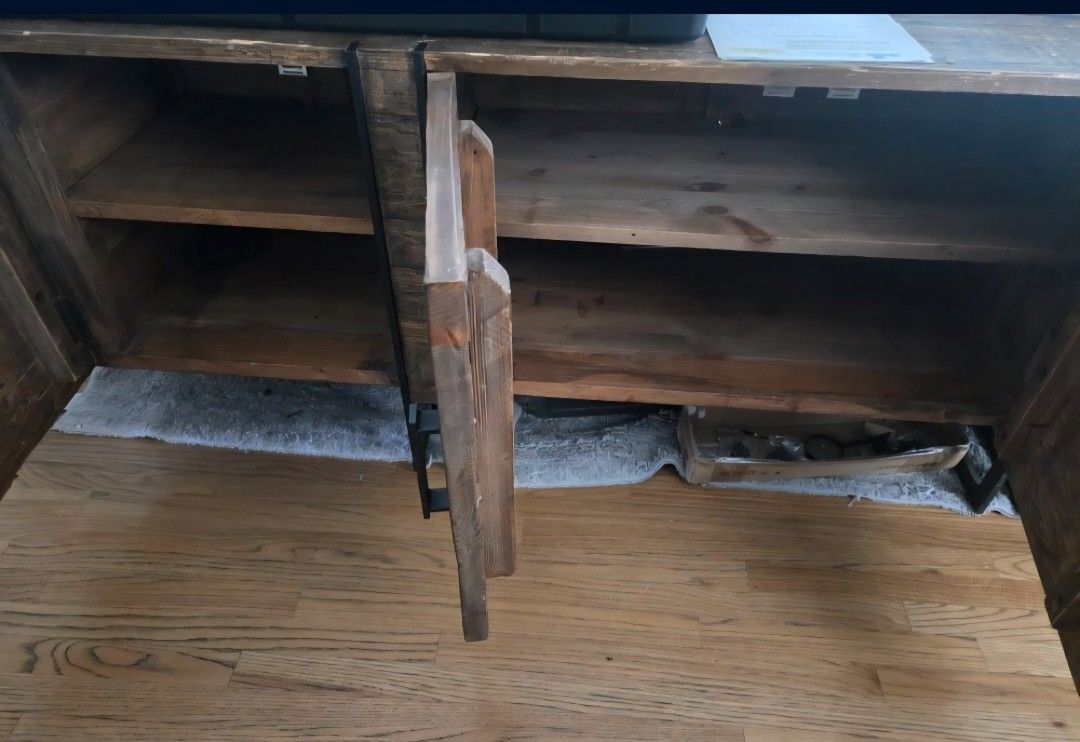 TV Console Solid Rustic Look 75' x 20'