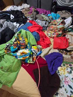 Huge Lot.. size M/L