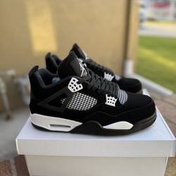 Jordan 4 White Thunder  Men's Size 7M-12M