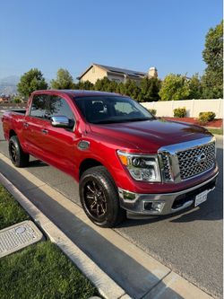 2017 Nissan Titan