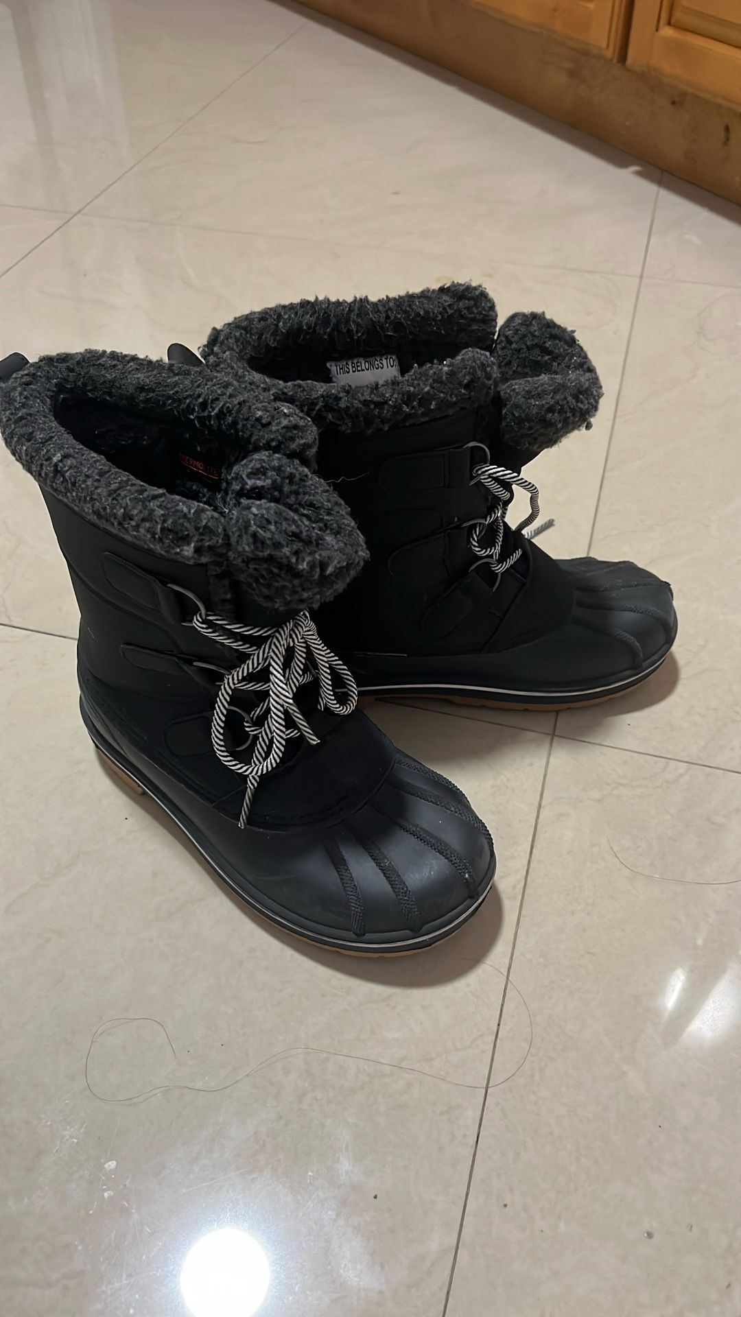 Kids Snow Boots - Size 3 