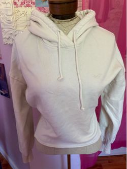 Hollister Women's Medium Cropped Hoodie