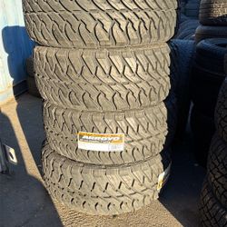 35/12.50/22 Arroyo Mud Terrain Tires Installed And Balanced / Instaladas Y Balanceadas 