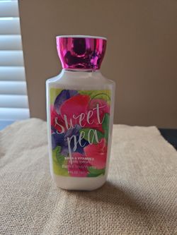 Bath & Body Works Sweet Pea Body Lotion