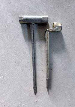 Chainsaw Scrench