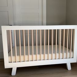 Babyletto Hudson 3-1 Convertible crib