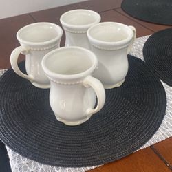Pavilions Princess House Mugs Set