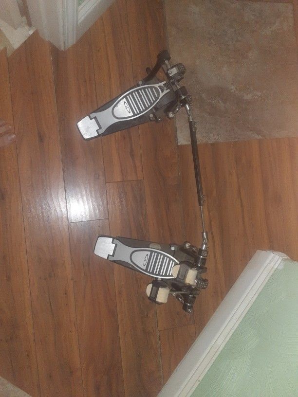 Double Bass Drum Pedal