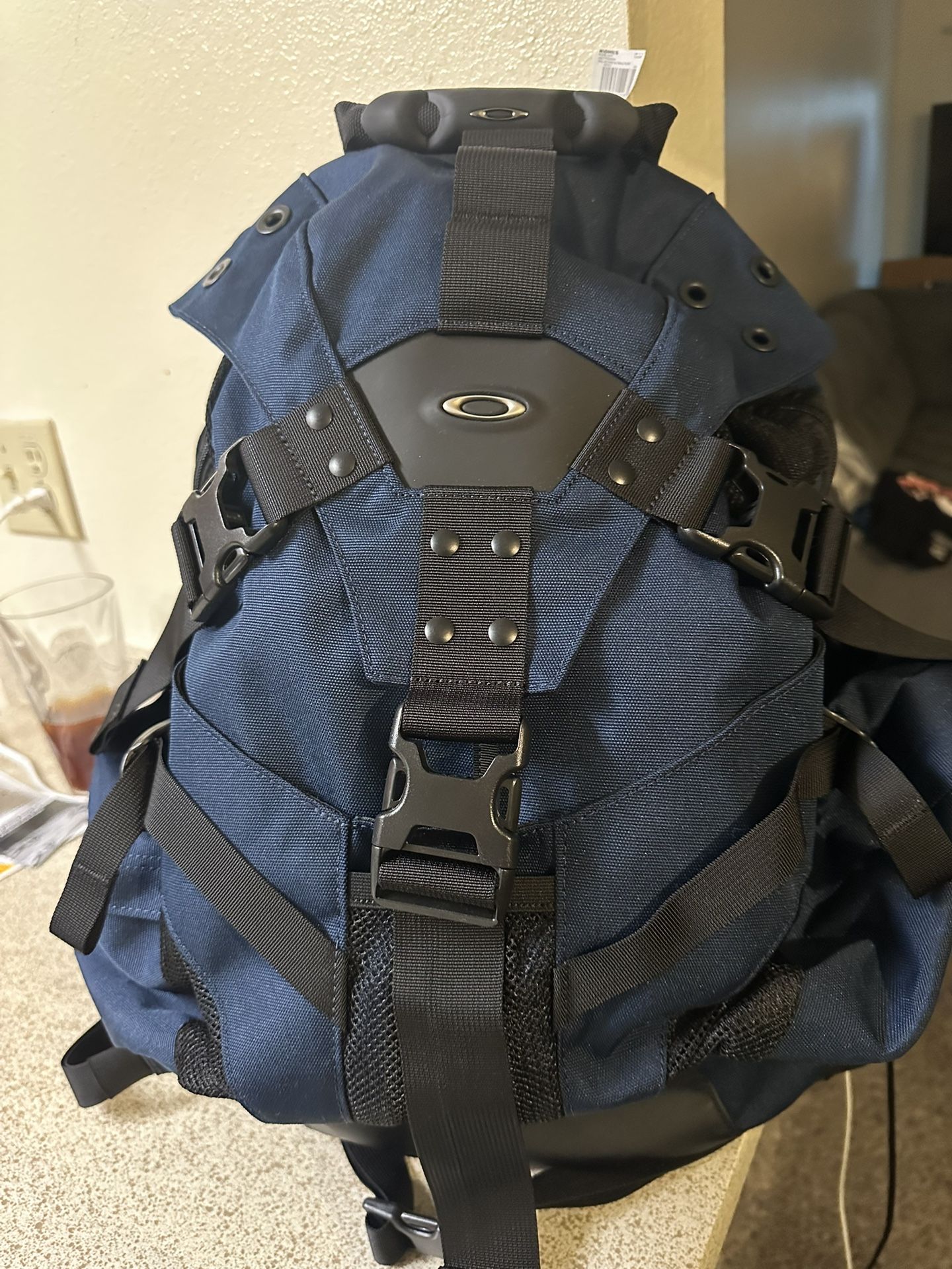 Brand New With Tags Oakley Icon RC Backpack