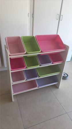 Toy rack with wooden rack