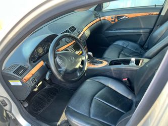 2006 Mercedes-Benz E-Class