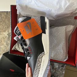 Air Jordan 3 Retro (GS) Black/Fire Red Cement Grey