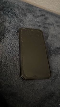 iPhone 11 cracked screen