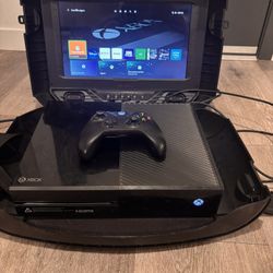 🎮 Xbox One + GAEMS Portable Gaming Monitor Bundle – Ready to Play!