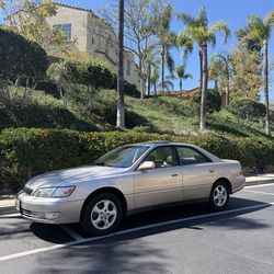 1998 Lexus ES 300