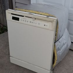 Ge Profile Dishwasher - Works Great!