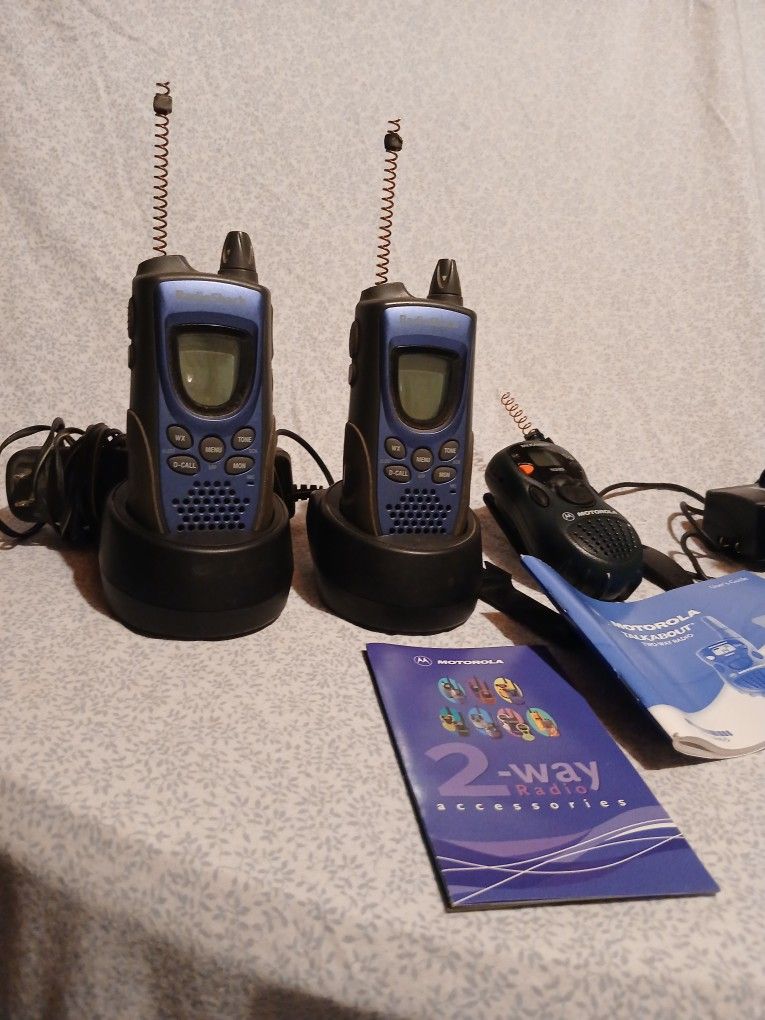 Vintage Cobra/Radio Shack Walkie-talkie Radios (5)